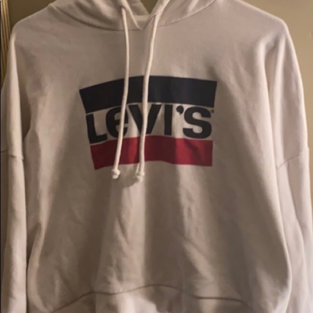 Levi’s Cropped Hoodie